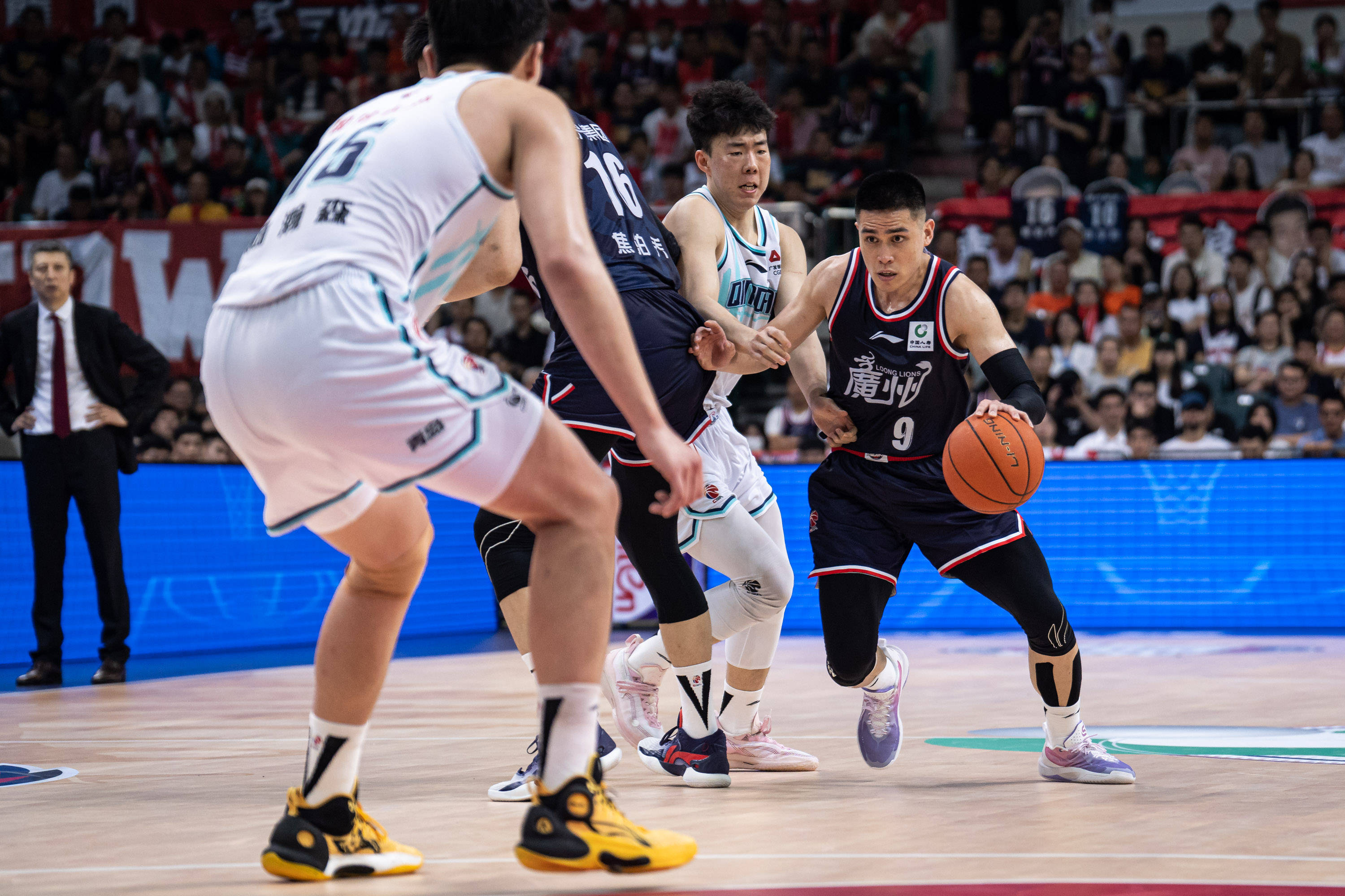 将用坚持和 将用坚持和