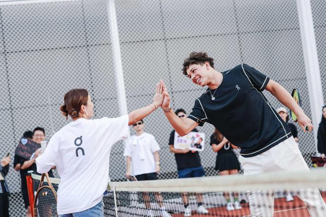 在现代足球 在现代足球